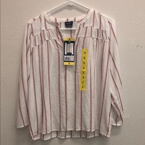 105. Splendid White and pink Boxy 3/4 Sleeve Blouse